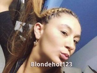 Blondehot123
