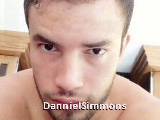 Danniel_Simmons