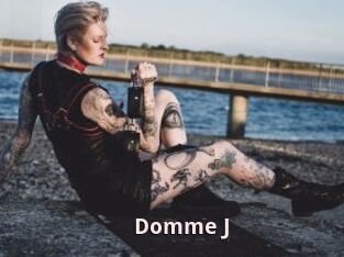 Domme_J
