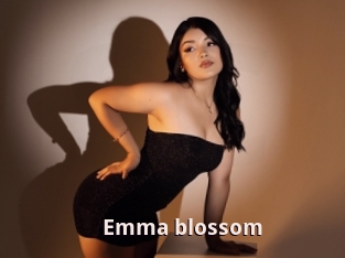 Emma_blossom