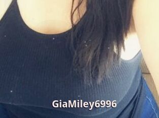 GiaMiley6996