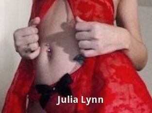 Julia_Lynn