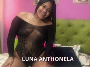 LUNA_ANTHONELA