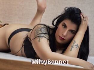 MileyBonnet
