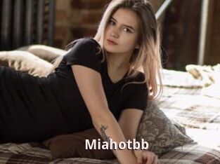 Miahotbb