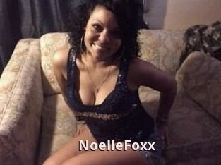 Noelle_Foxx