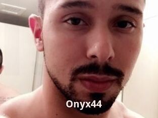 Onyx44