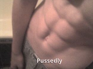 Pussedly