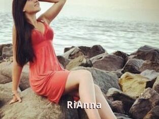 Ri_Anna