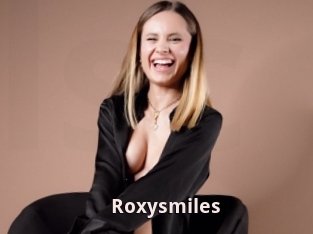 Roxysmiles