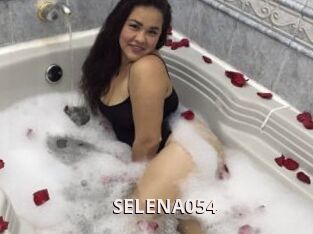 SELENA054