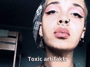 Toxic_artifakts